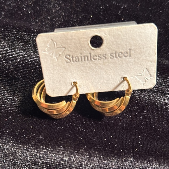 Stainless Steel Three-Ring Hoop Earrings for Women Gold Plated Circle Earring - Picture 4 of 8